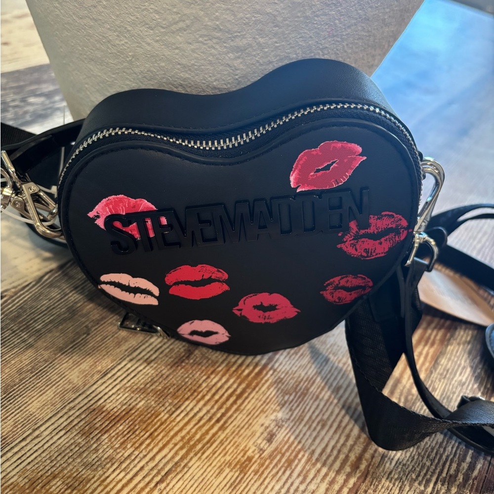 Steve Madden Valentines bag